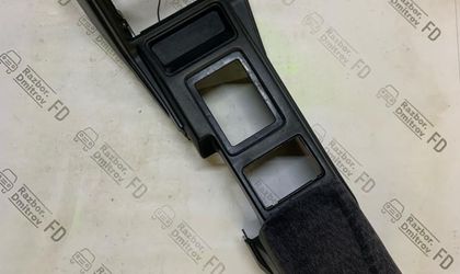 Консоль КПП Mitsubishi Galant VI 1990