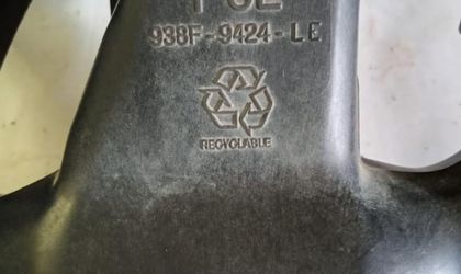 Коллектор впускной Ford Mondeo I 1993