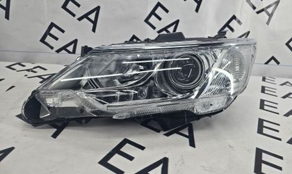 Фара левая Toyota Camry 55 (2014—2018) галоген
