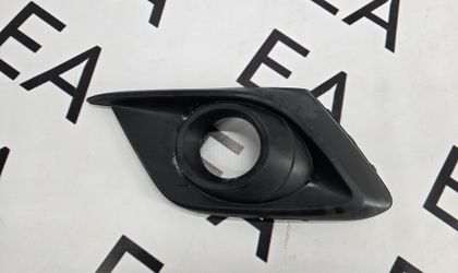 Накладка противотуманной фары левая Mazda 3 BM 