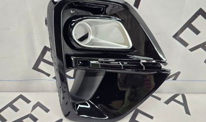 Оправа противотуманной фары правая Kia Sportage IV