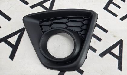 Накладка противотуманной фары Mazda CX-5 2011-2015