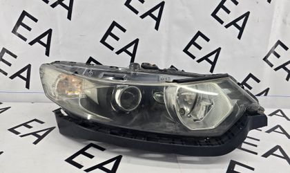 Фара правая Honda Accord 8 ксенон 2007-2011 