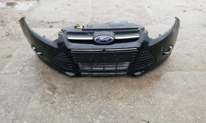 Бампер передний Ford Focus III 2012
