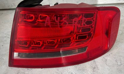 Фонарь задний правый Audi A4, B8 