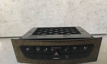 Кнопка аварийной остановки W211
