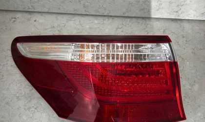 Фонарь задний левый Lexus 460