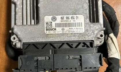 Блок управления двигателем Volkswagen Touran I 