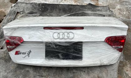 Крышка багажника Audi A5 8T 