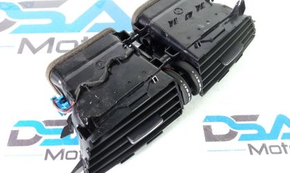 Дефлектор обдува центральный перед Mercedes W204