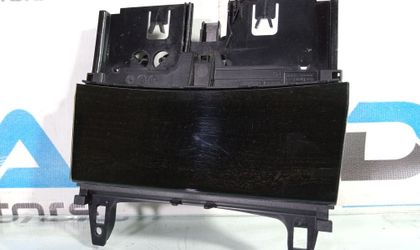 Пепельница передняя Mercedes W204/W207/W212 Япония