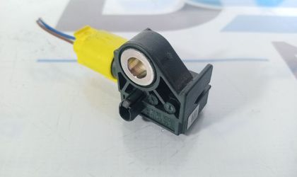 Датчик удара SRS передний Mercedes W204/W212/W218