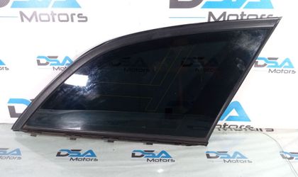 Форточка двери зад/прав Mercedes W204 универсал