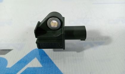 Датчик удара SRS передний Mercedes W204/W212/W218
