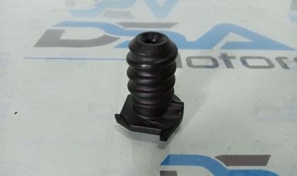 Кронштейн колеса Mercedes W204/W212/W218 из Японии