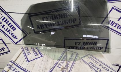 Стекло двери задней правой Volkswagen Polo 2011