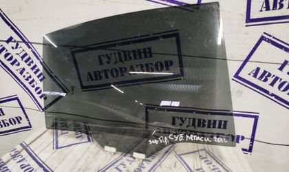 Стекло двери задней правой Subaru Legacy