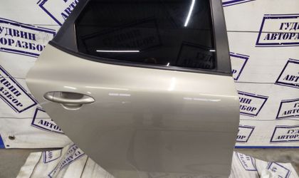 Дверь правая задняя  Kia Ceed II 2014