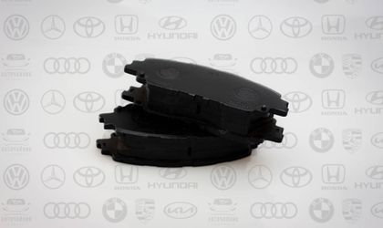 Тормозные колодки TOYOTA передние 04465-33480