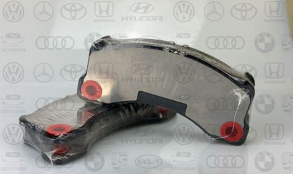  Колодки тормозные передние 97035194901