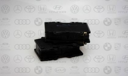 Тормозные колодки передние SANGSIN SP1379
