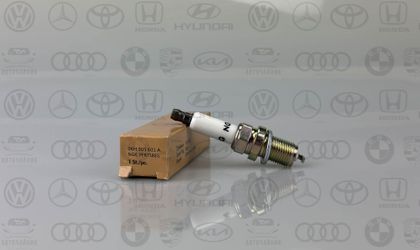 Свеча зажигания VAG 06H905601A