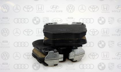 Колодки передние BMW 34116889585