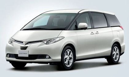 Toyota Estima II Рестайлинг 2004
