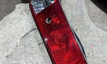 Фонарь крышки багажника правый Toyota Camry XV...