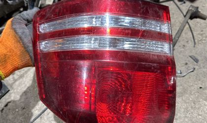 Фонарь задний левый Toyota Alphard I (2002—200...