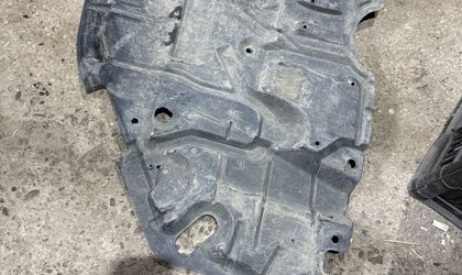 Защита бампера правый Toyota Camry XV50 (2011—...