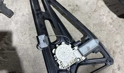 Стеклоподъемник задней левой двери BMW 7 серия,...