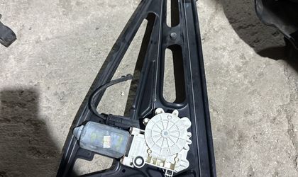 Стеклоподъемник задней правой двери BMW 7 серия...