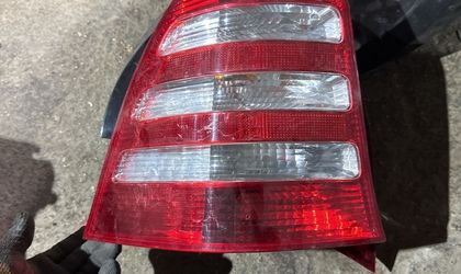 Фонарь задний левый Mercedes-Benz C-Класс W203...