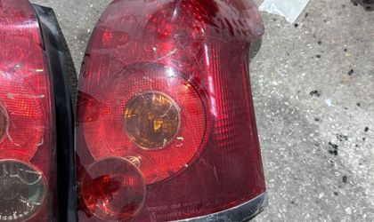 Фонарь задний правый Toyota Avensis T250 (2003...