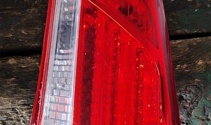 Фонарь крышки багажника правый Hyundai i40 I 2014