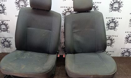 Сидения комплектом Renault Logan, I (2004—2009)...