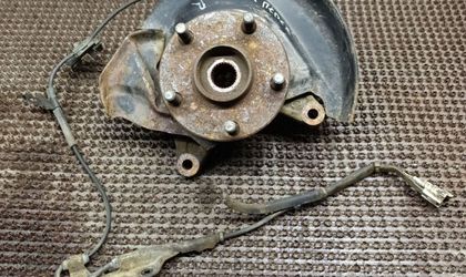 Поворотный кулак правый Toyota Camry, V40 (1994...