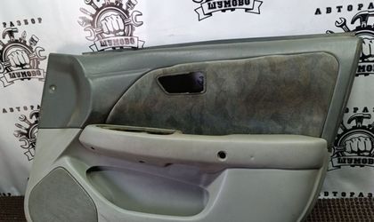 Обшивка двери передней правой Toyota Camry, V40...