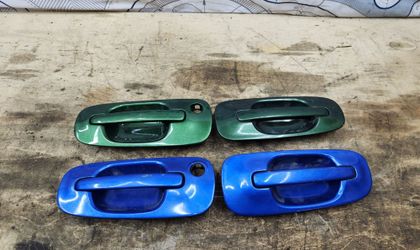 Ручки передних  дверей пара Subaru Impreza GD