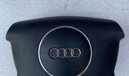 Подушка безопасности в руле Audi A4 B6 2003