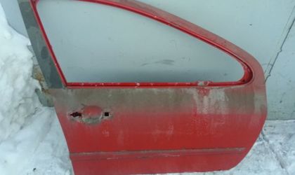 Дверь передняя правая Peugeot 307 I 