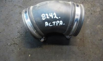 Патрубок воздушного фильтра Opel Astra H 1.8