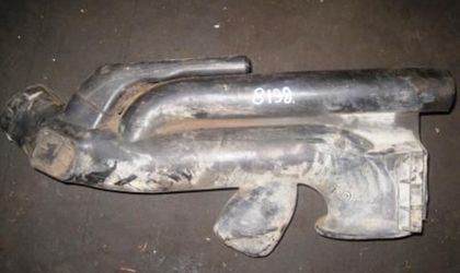 Воздухозаборник Opel Astra H 