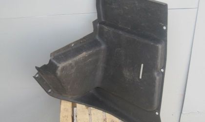 Накладка багажника Daewoo Nexia правая