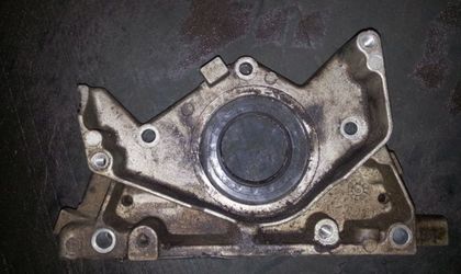 Крышка коленвала Peugeot 307 I передняя