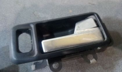 Ручка внутренняя передняя правая Ford Focus II 