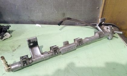 Рейка топливная Ford Fusion I 2005 1.4