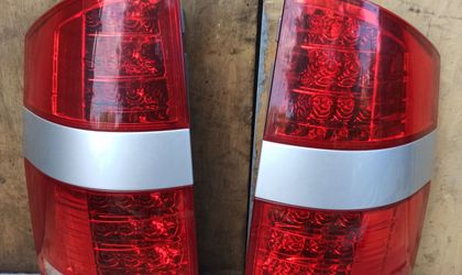 Фонарь стоп Toyota Voxy Toyota Noah azr60 пара