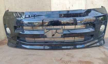 Бампер передний Toyota Voxy Azr60